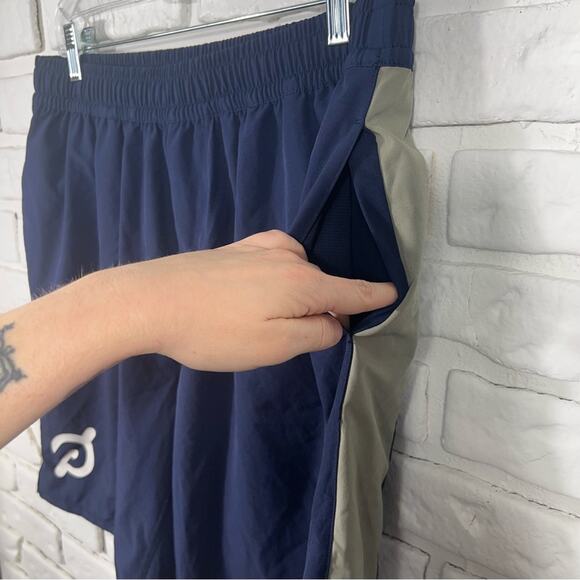 Peloton Athletic Shorts Men's Size Large - Picture 4 of 7
